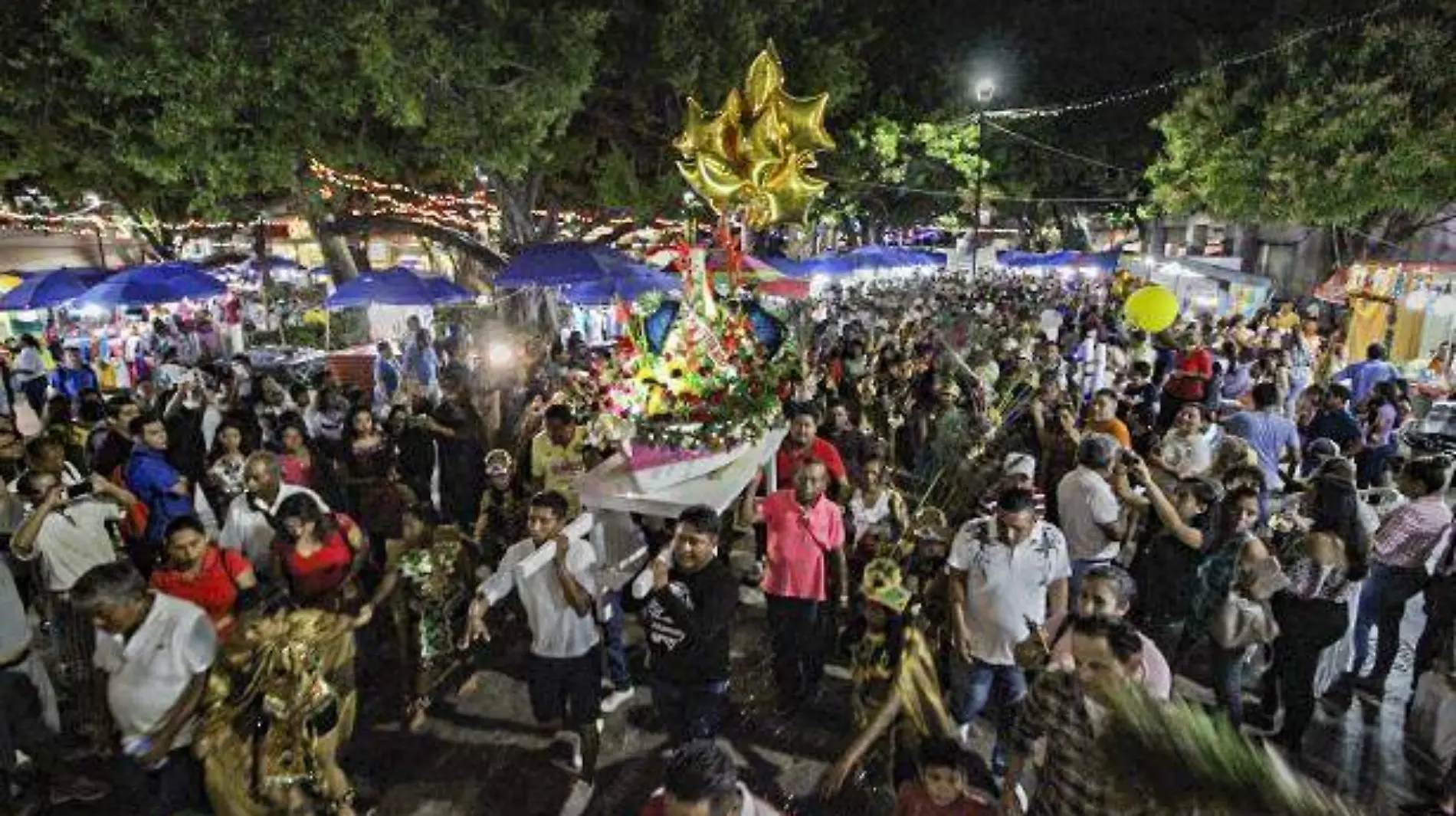 Acapulco peregrinación en el zócalo de Acapulco 2